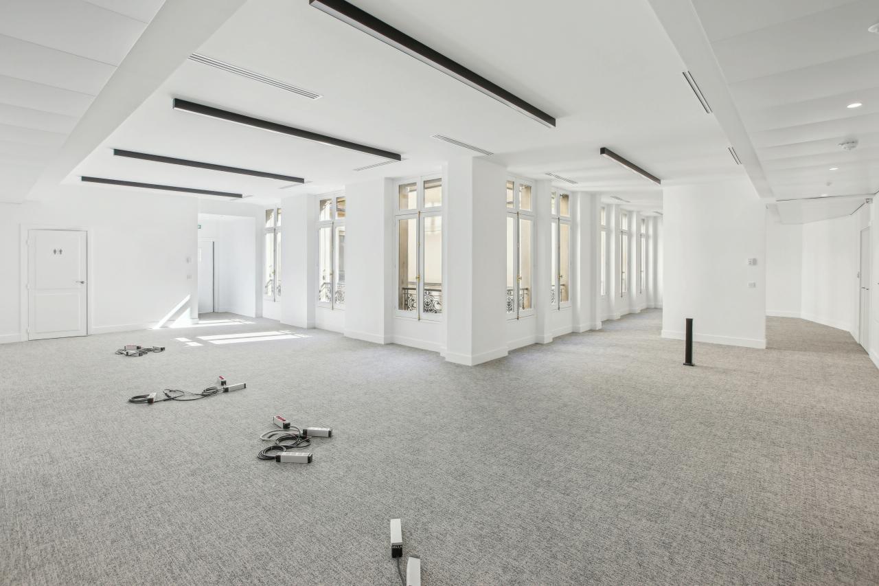 Bureau Paris 366m² Location bureau Paris OLBUR2423422 6